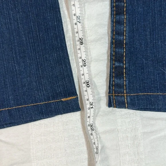 NWT True Religion Jeans - Picture 10 of 11